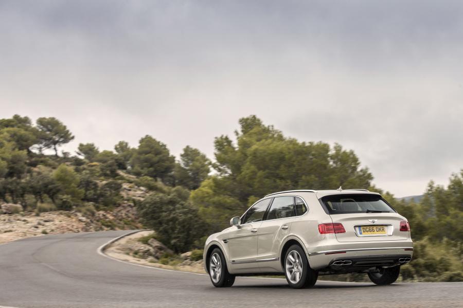  Bentley Bentayga Diesel 2016 года  (WW) (фото 93 из 107)